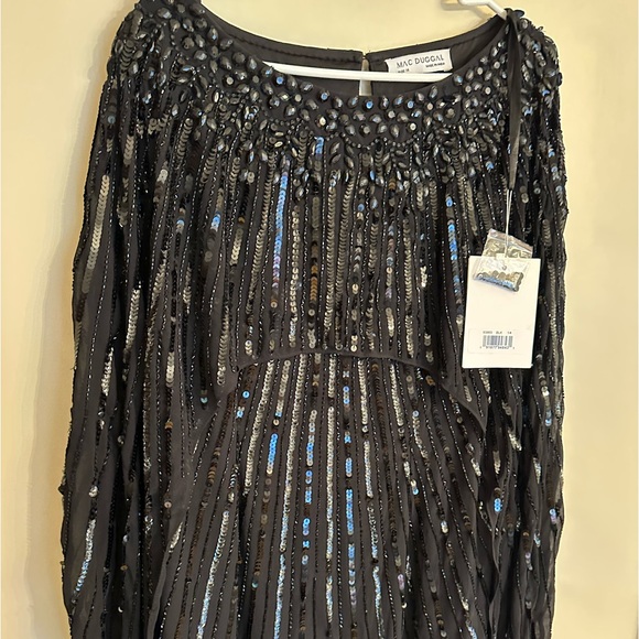 Mac Duggal BLACK Embellished Column Cape Gown - Picture 5 of 13